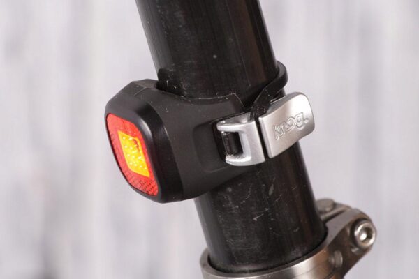 Lampa tylna Knog Blinder Mini Chippy USB